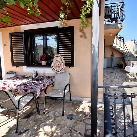 Apartmani Kovac 푼타나 외부 사진